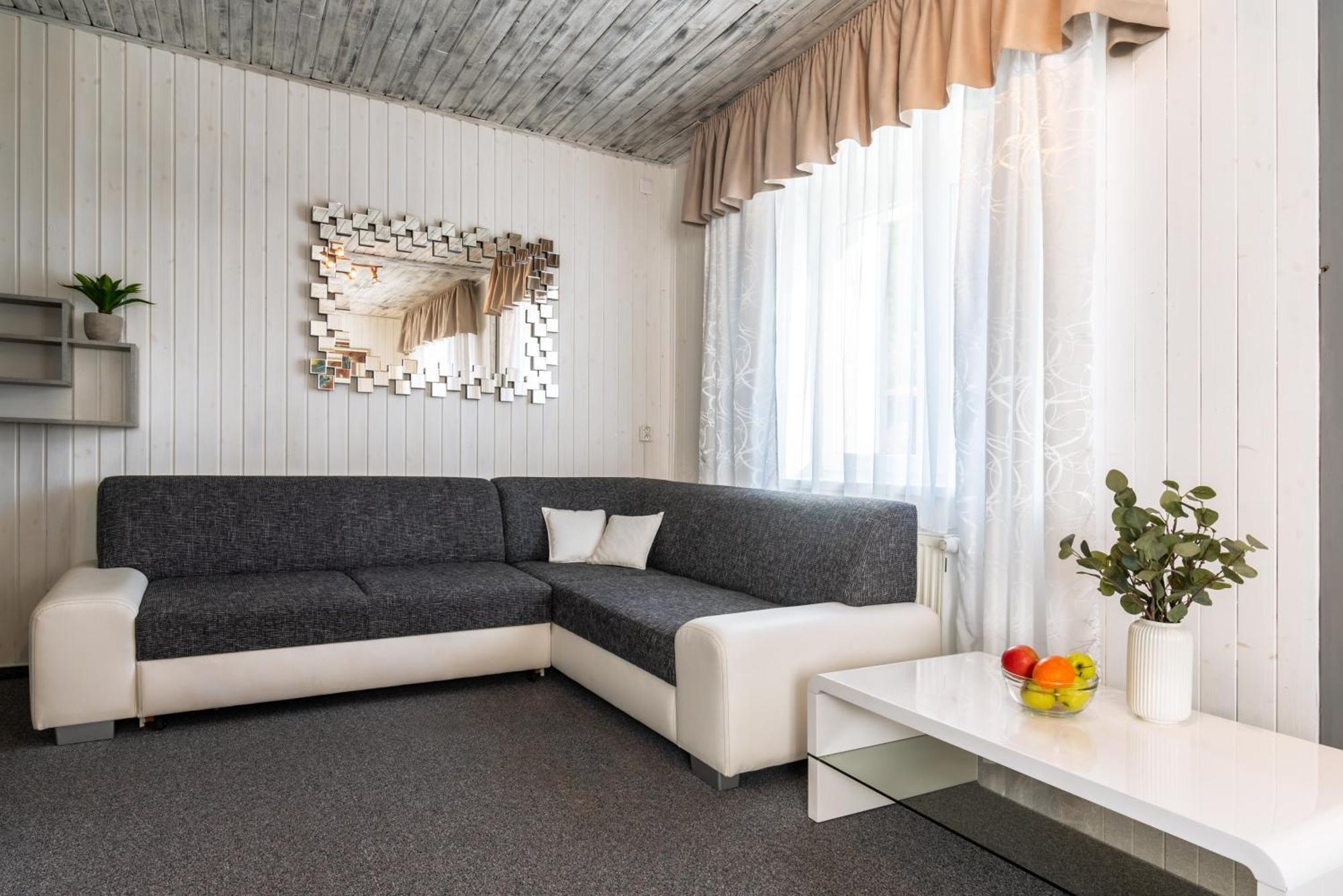 Hotel Schwarz Nové Hamry Екстериор снимка