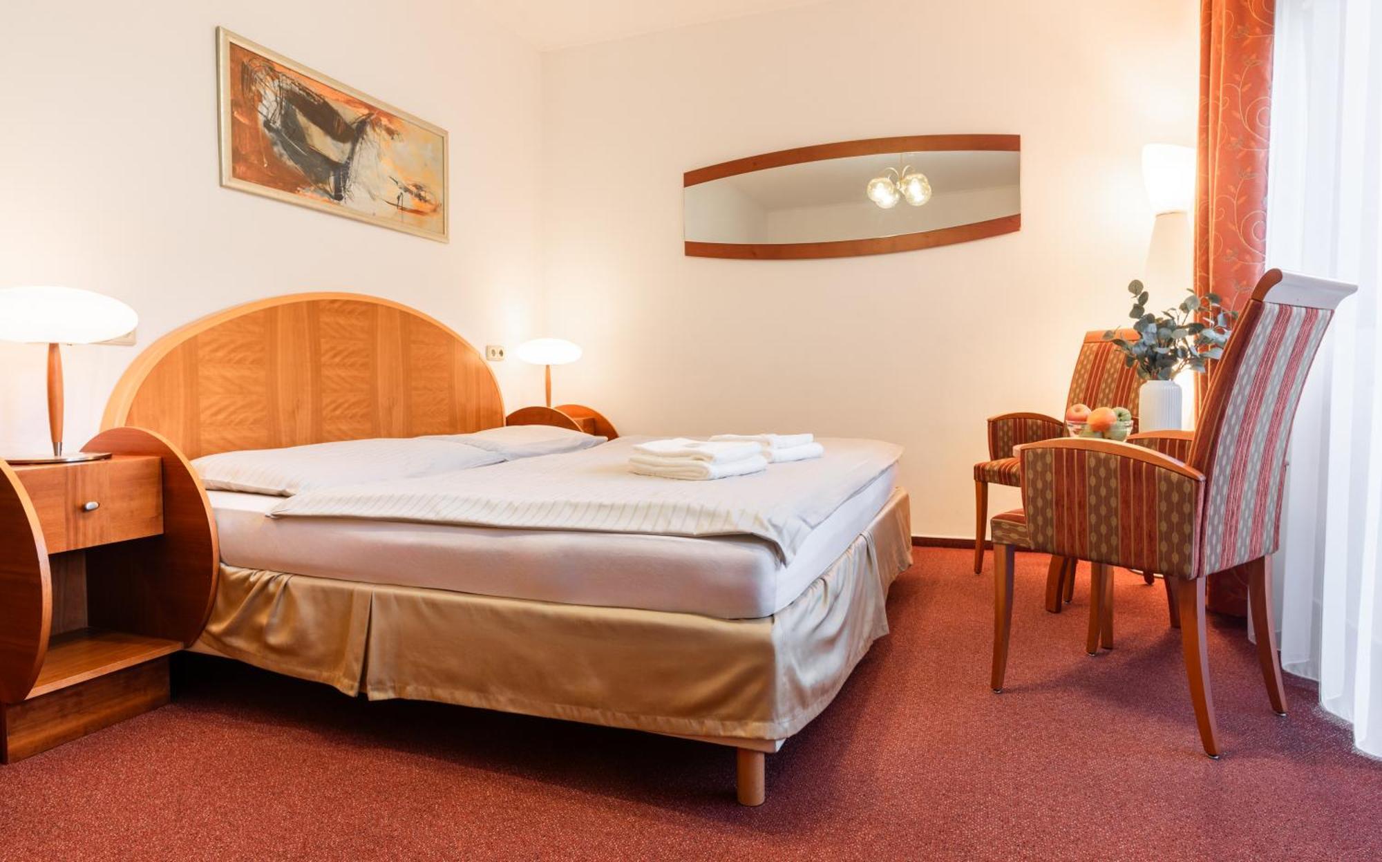 Hotel Schwarz Nové Hamry Екстериор снимка