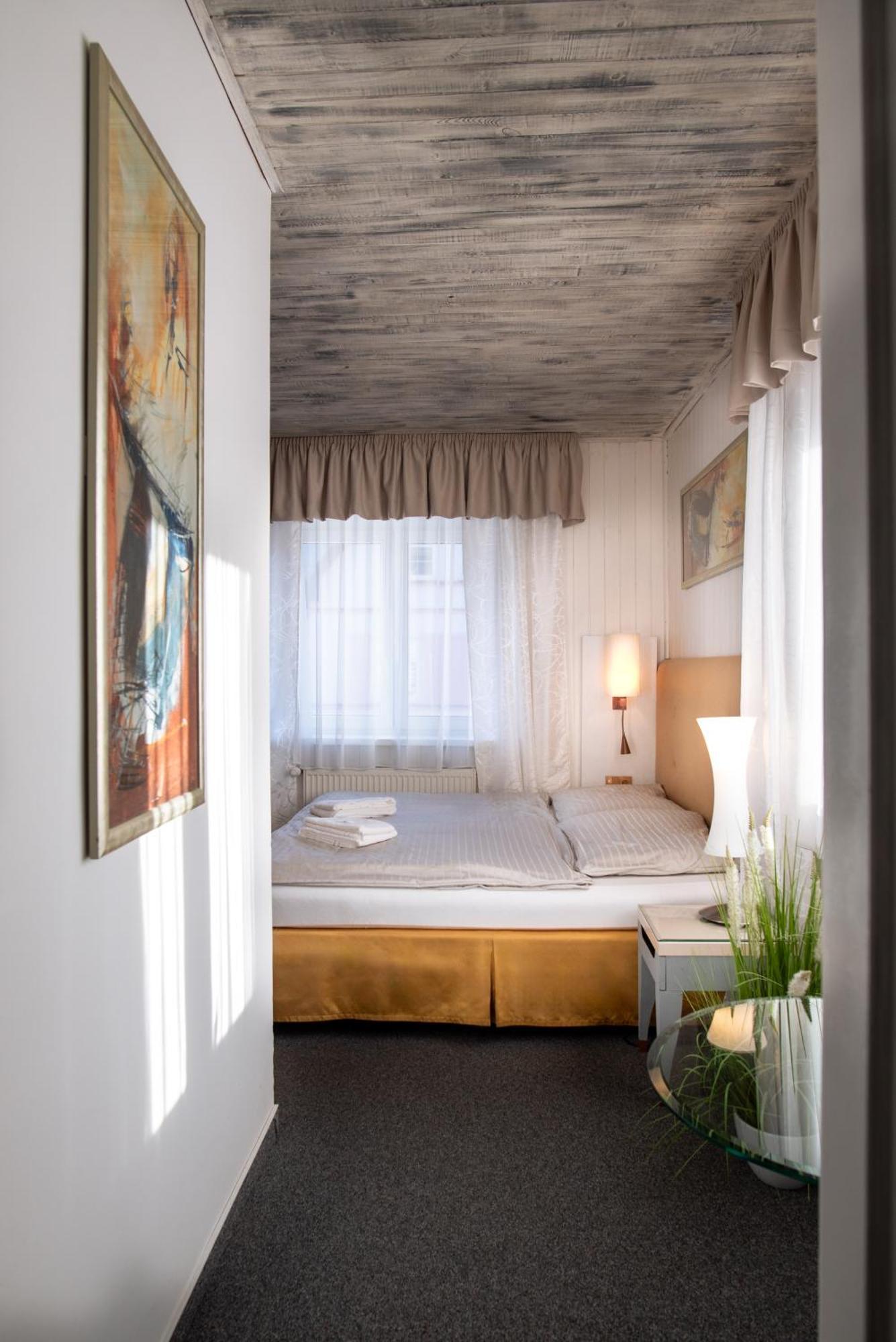 Hotel Schwarz Nové Hamry Екстериор снимка