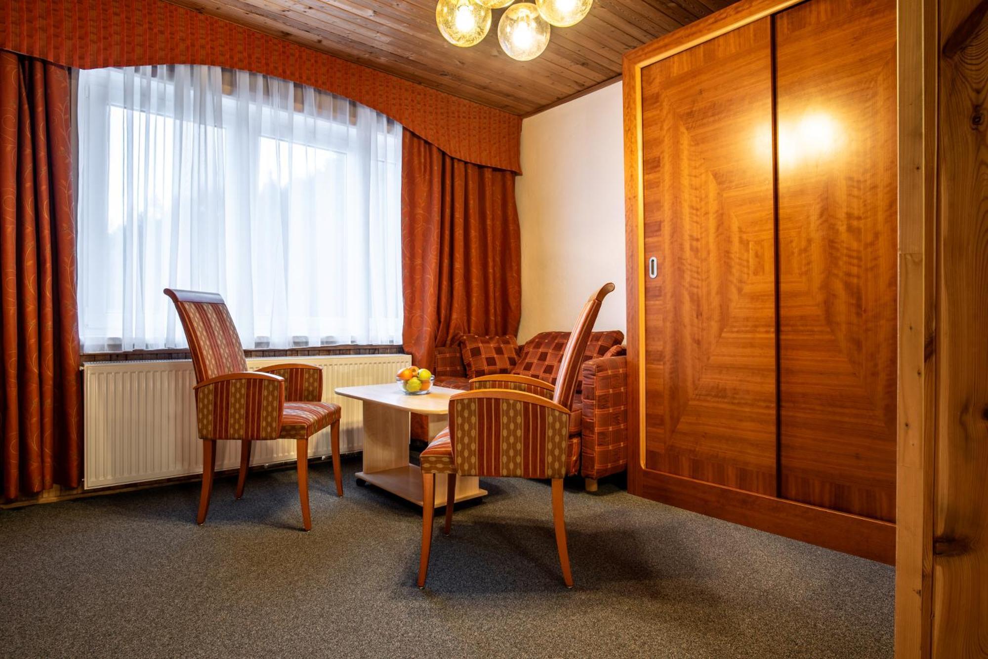 Hotel Schwarz Nové Hamry Екстериор снимка